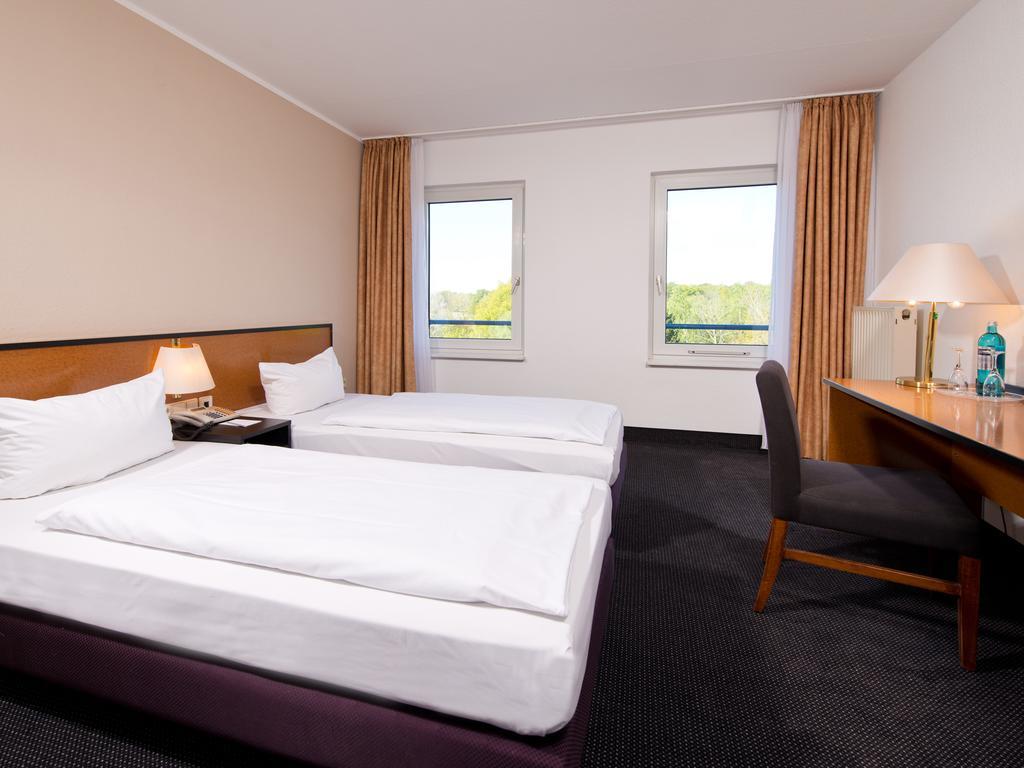 Hotel Achat Frankfurt Airport 3*