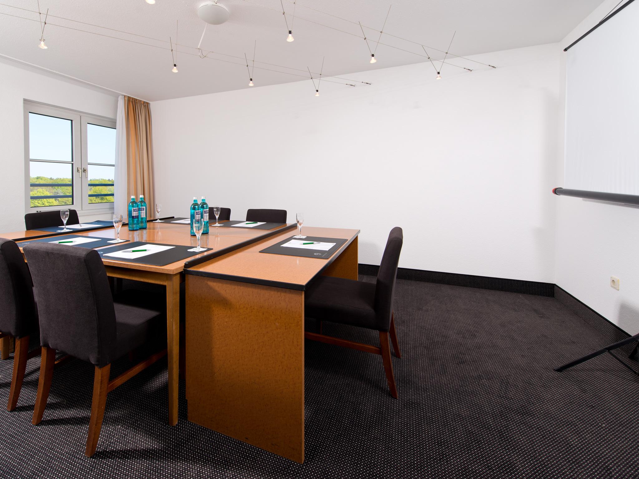 Hotel Coffee Fellows Hotel Frankfurt Airport-Langen 3*
